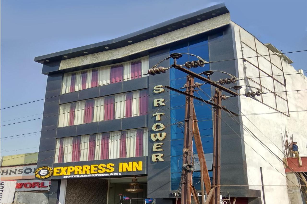 Oyo 24572 Express Inn Lucknow Eksteriør bilde